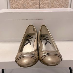 Anne Klein- tan and gold snakeskin detail wedges with shimmer and buckle detail